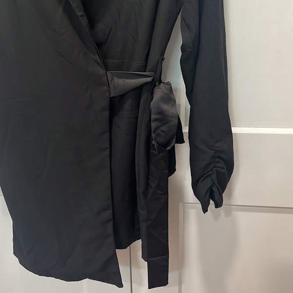 Missguided Tuxedo Dress - Picture 3 of 7